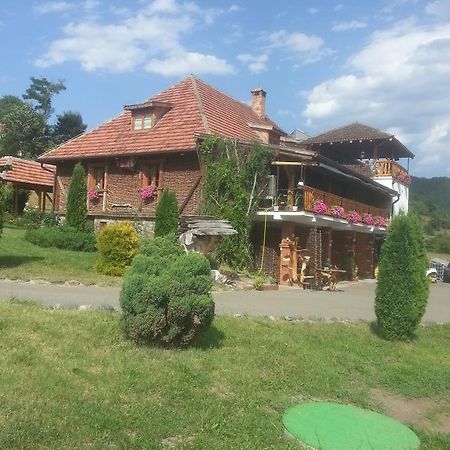Inn Cakmara Raska Bagian luar foto