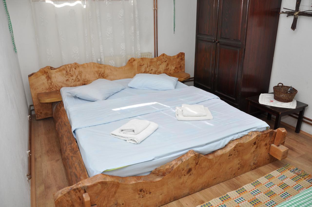 Inn Cakmara Raska Bagian luar foto